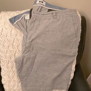 Joseph Abboud lightweight gray dress shorts 38